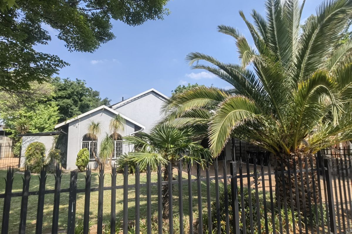 Family starter home in the heart of Ferryvale - Photo 2