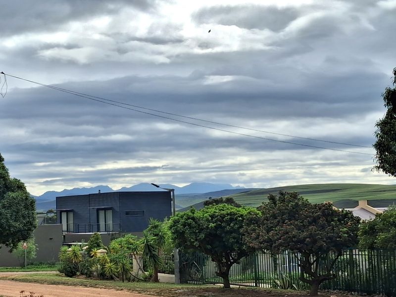 SERIOUS SELLER Perfect slow down or starter home, tiptop condition, good area - Photo 8