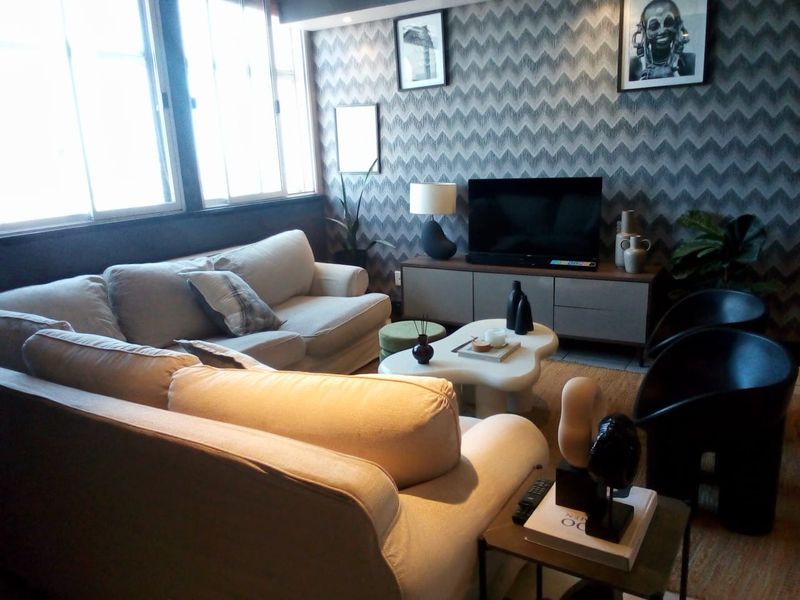 Vibrant 2  bedroom 2 bathroom apartment for sale - Photo 9