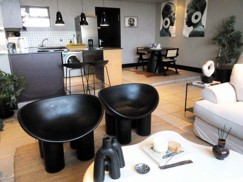 Vibrant 2  bedroom 2 bathroom apartment for sale - Photo 6