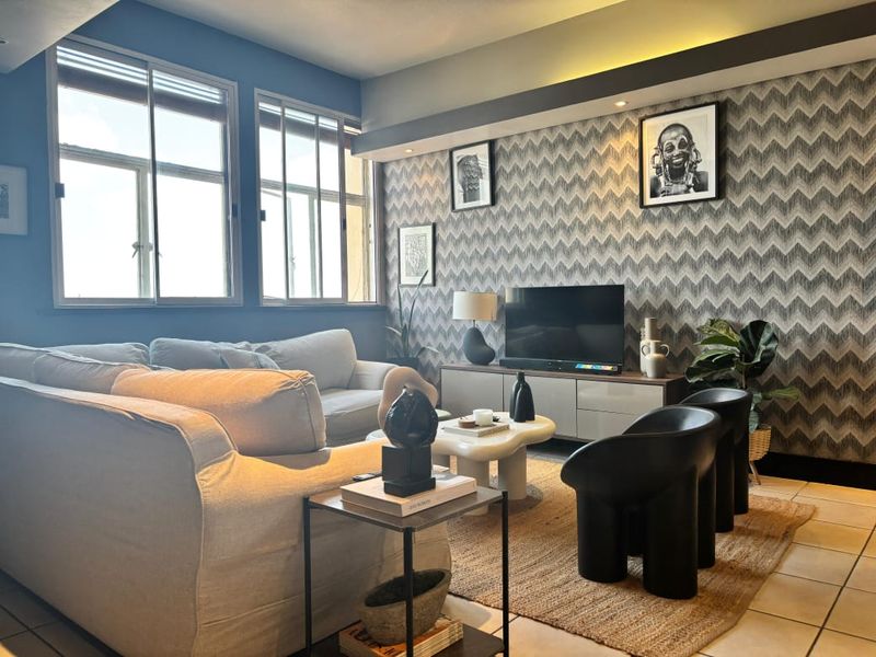 Vibrant 2  bedroom 2 bathroom apartment for sale - Photo 8