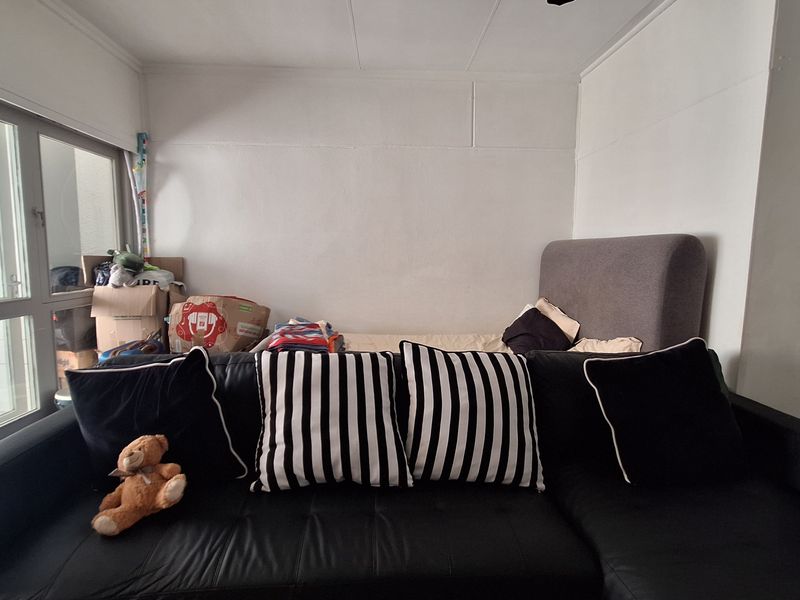 High‐Demand Two‐Bedroom Opportunity In Prime Location - Photo 4