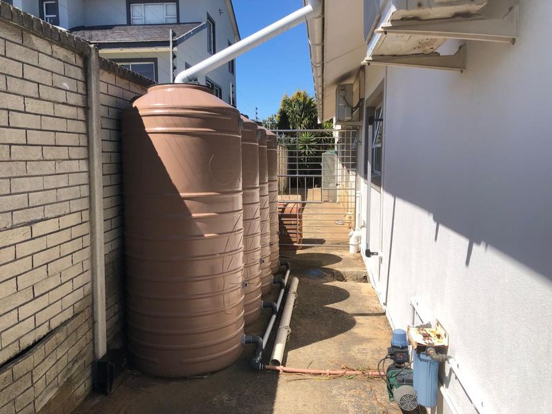 Spacious 3-Bedroom Family Home with Pool and Entertainment Areas - Photo 6