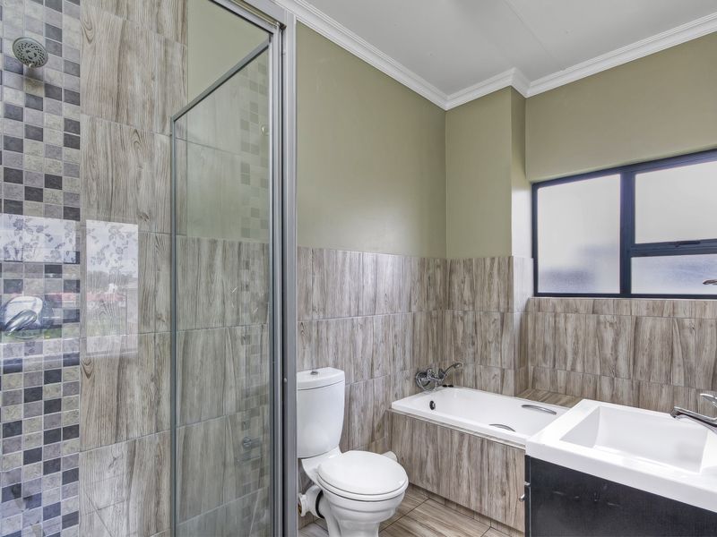 Sophisticated Urban Living in Midrand - Photo 9