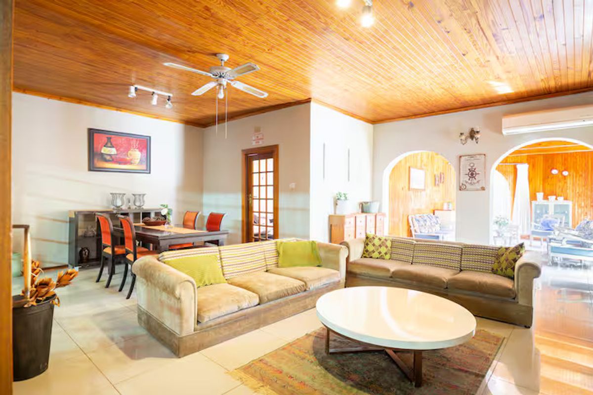 Country Estate Offering Comfort, Privacy, and Profit - Photo 5