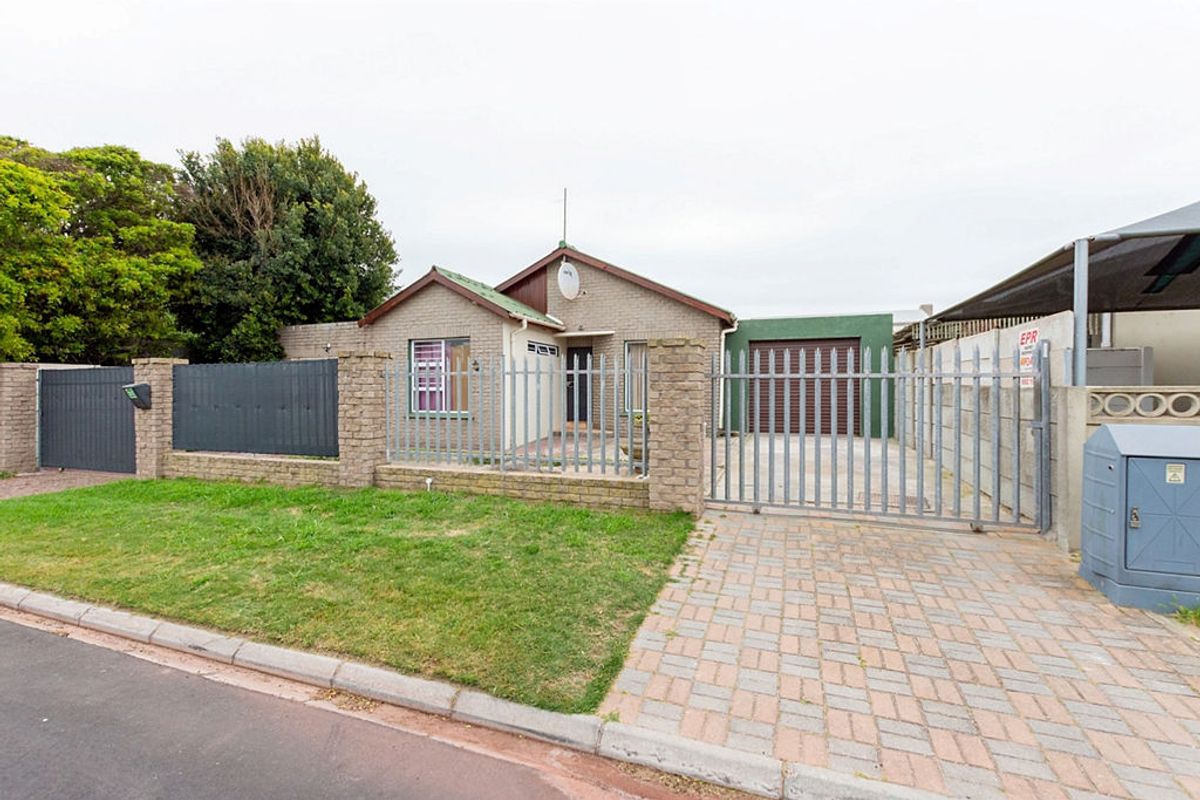 4 Bedroomhouse with Flat for Sale - Photo 2