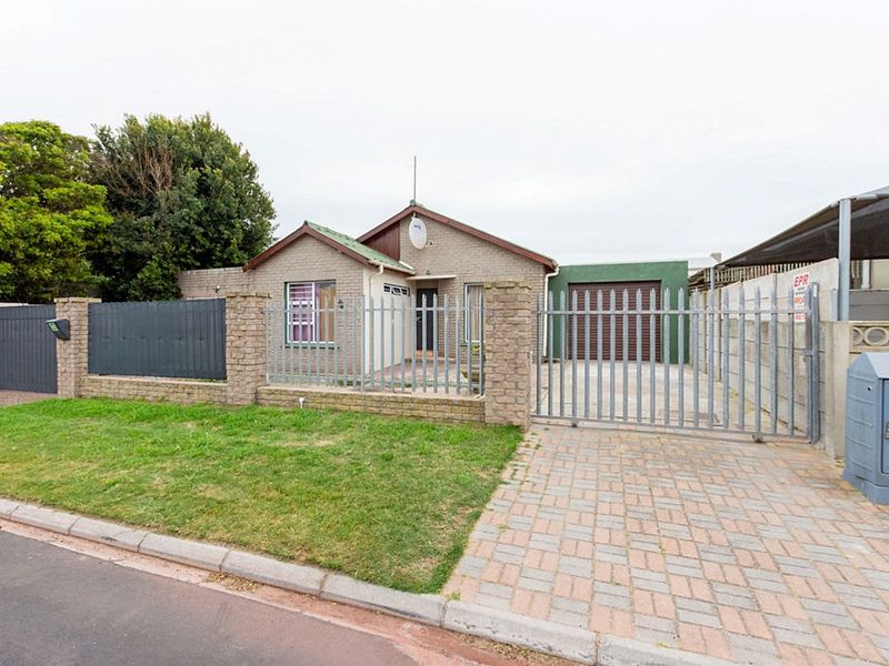 4 Bedroomhouse with Flat for Sale - Photo 2