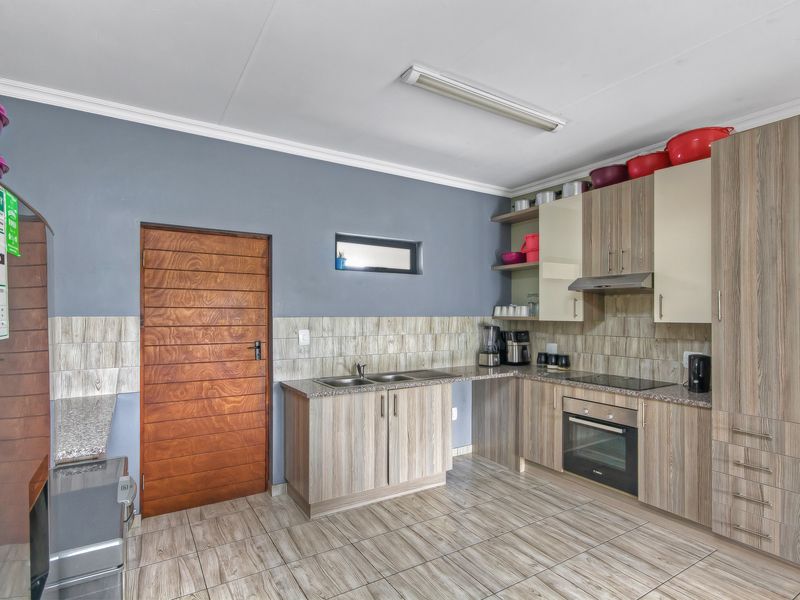 Investment Opportunity | Luxury 2-Bedroom Apartment - Photo 5