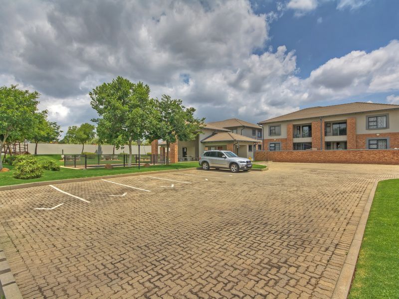 Investment Opportunity | Luxury 2-Bedroom Apartment - Photo 2