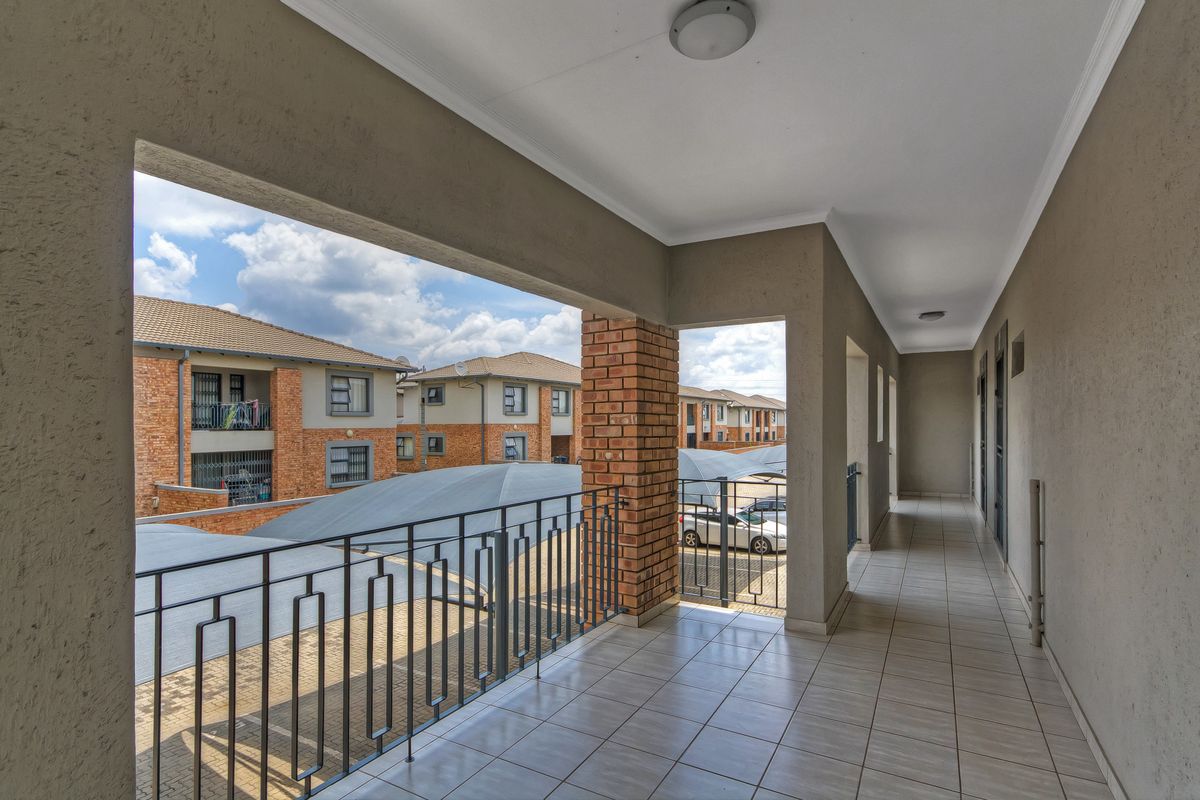 Investment Opportunity | Luxury 2-Bedroom Apartment - Photo 3