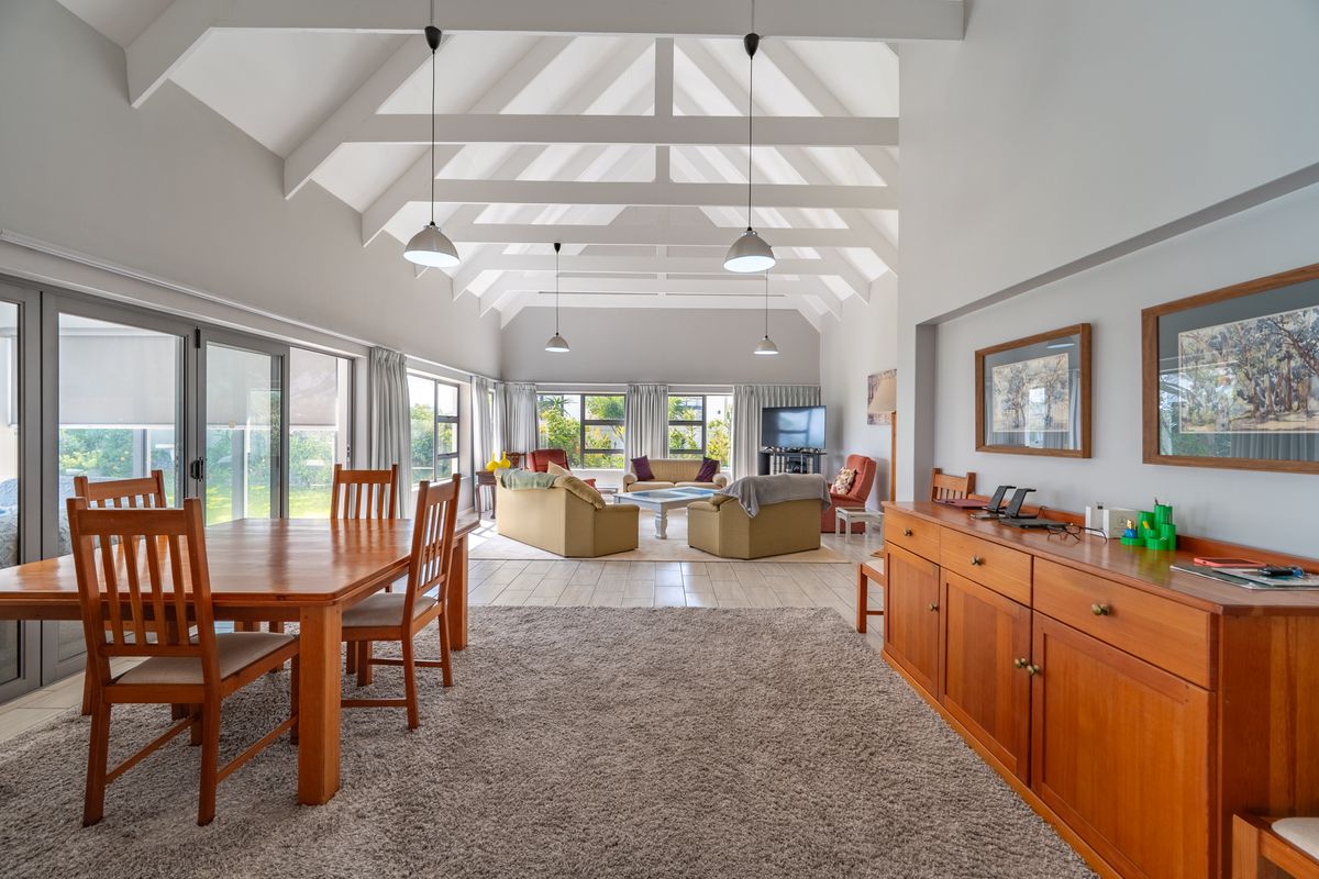 Exceptional value plus located in a quiet and sought after cul de sac. Let's go to the Links! - Photo 2