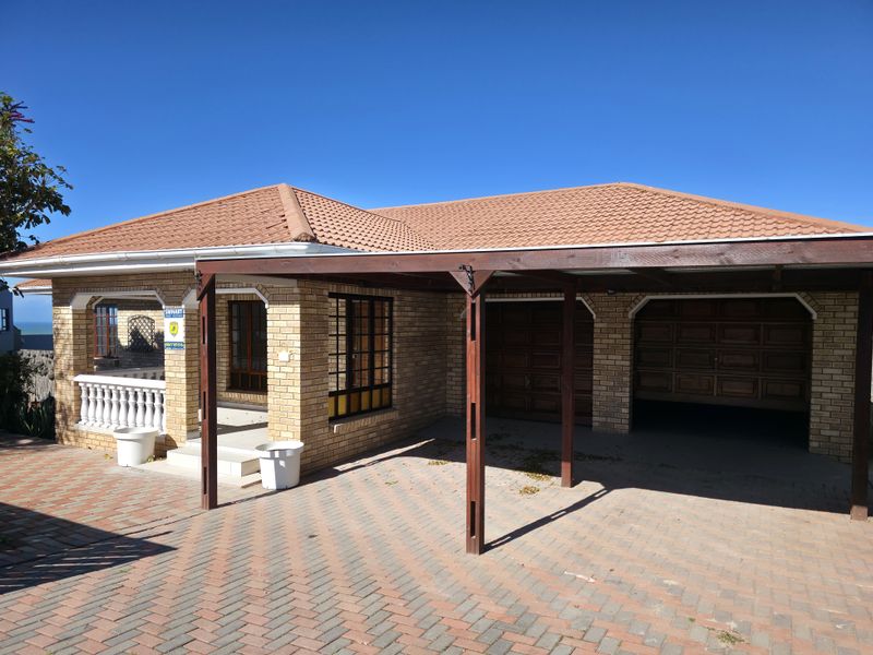 Beautifully Maintained Move-In Ready Home - Photo 2