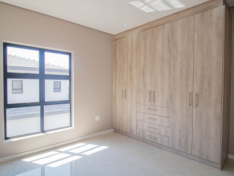 Executive Homes directly from Developer-Blue Hills ext1 - Photo 10