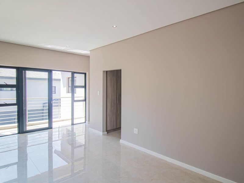 Executive Homes directly from Developer-Blue Hills ext1 - Photo 8