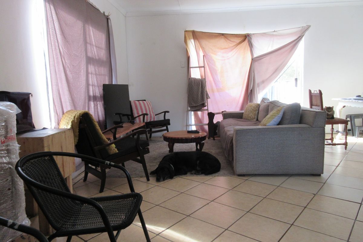 Three Bedroom Home For Sale in Bathurst - Photo 4