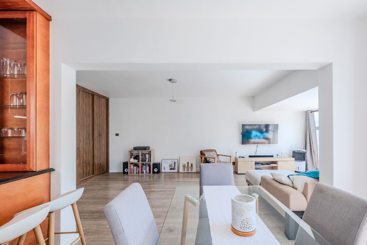 Secure, Spacious and Full of Sunshine! - Photo 3