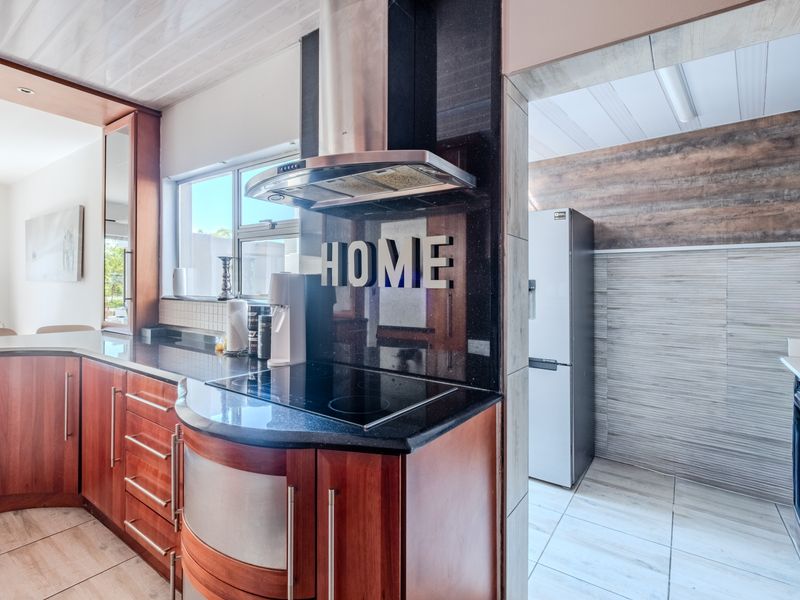 Secure, Spacious and Full of Sunshine! - Photo 9