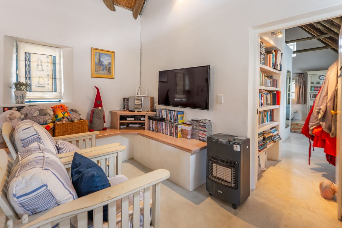 Have you seen this comfortable family home in Langezandt? - Photo 4