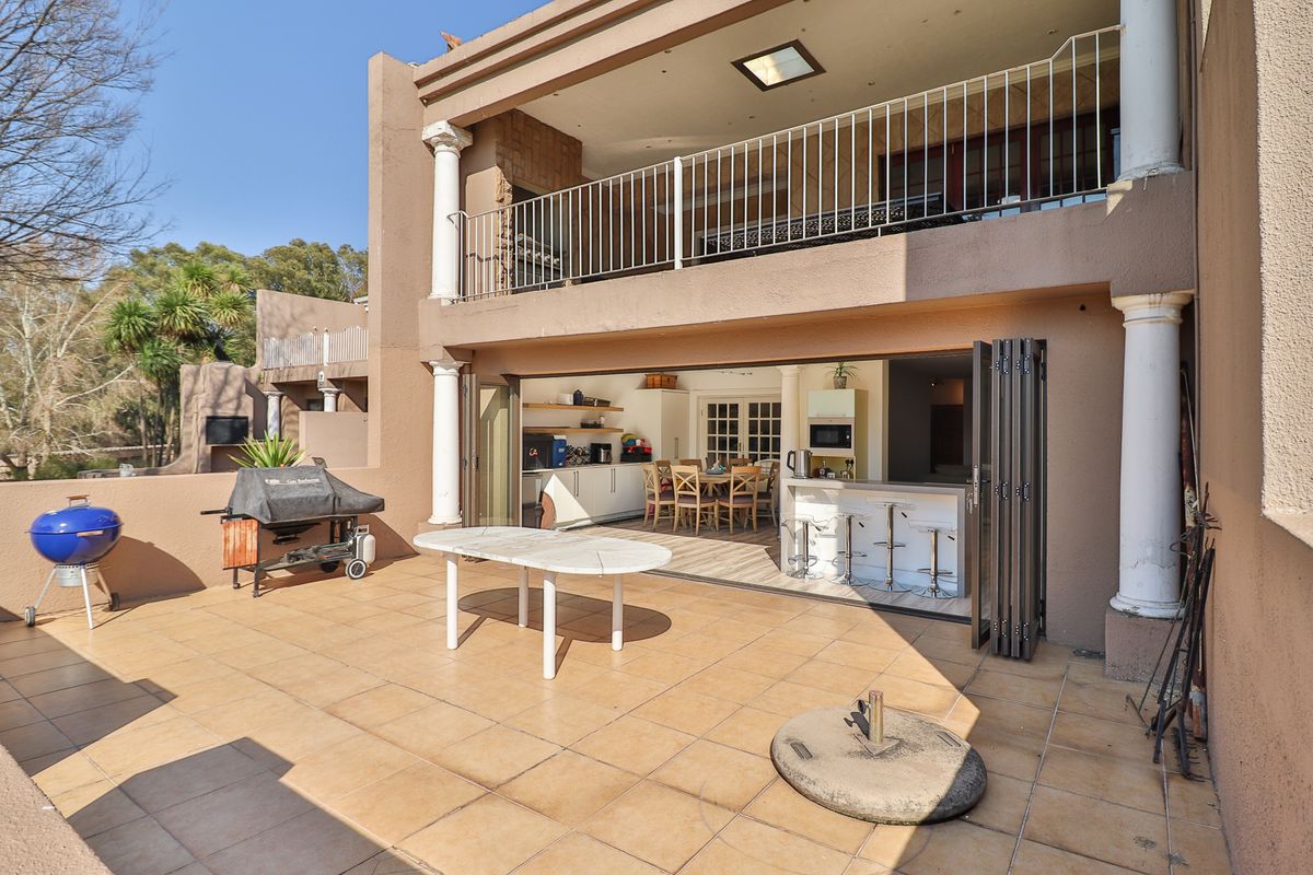 Executive Waterfront Living at Riviera Villas on the Vaal River - Photo 3