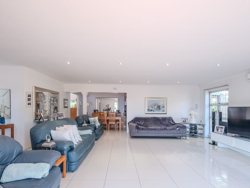 Freestanding For Sale In Umhlanga - Photo 6