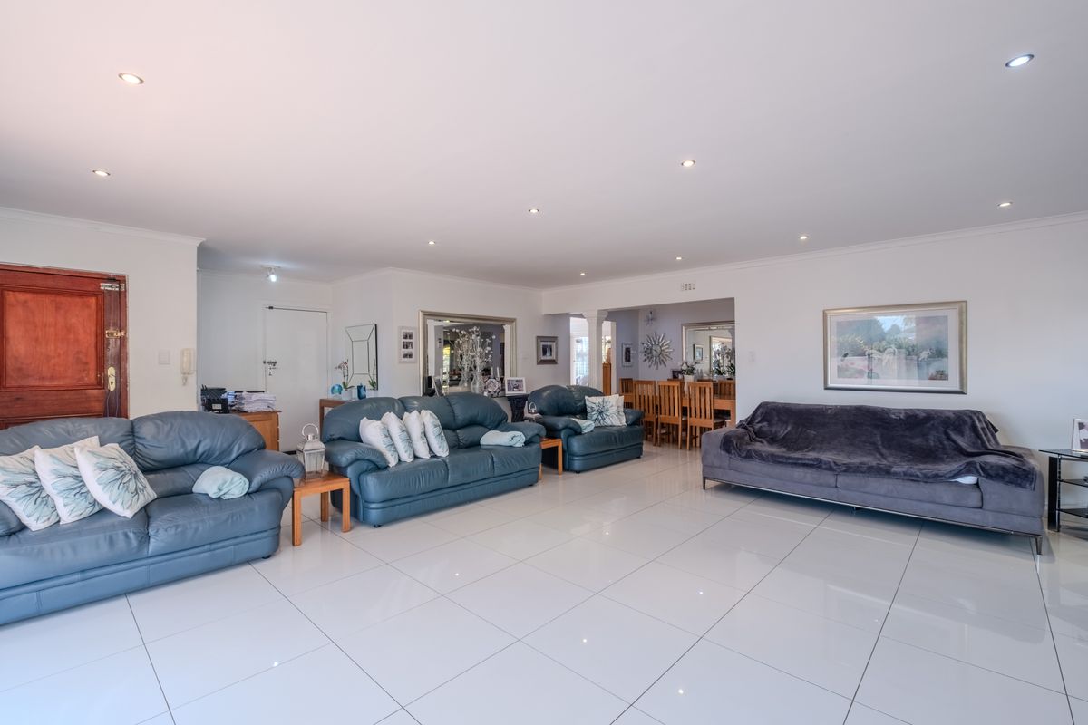 Freestanding For Sale In Umhlanga - Photo 5