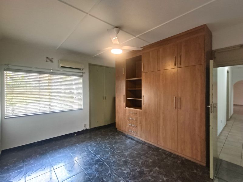 Spacious Family Home In The Heart of Arboretum - Photo 4