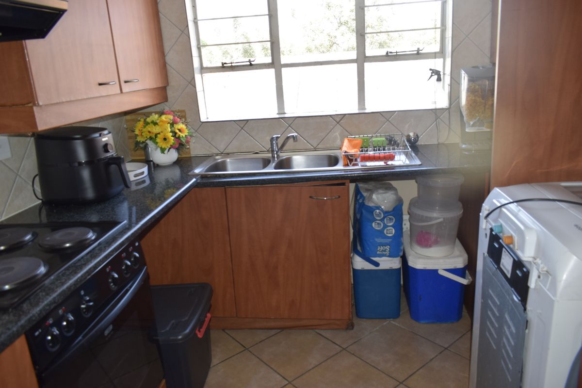 2 bedrooms for sale in Van Dyk Pak - Photo 2