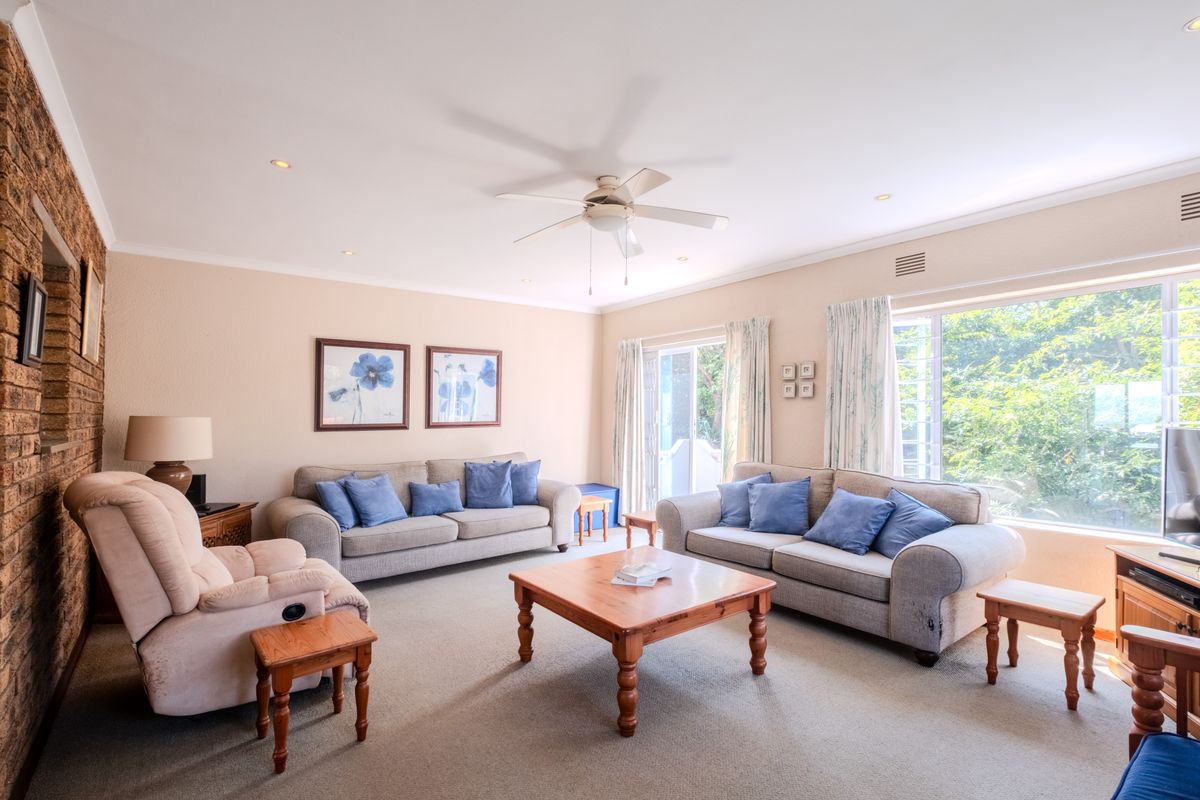 Spacious Multi Level Family Home in Serene Umgeni Park - Photo 5