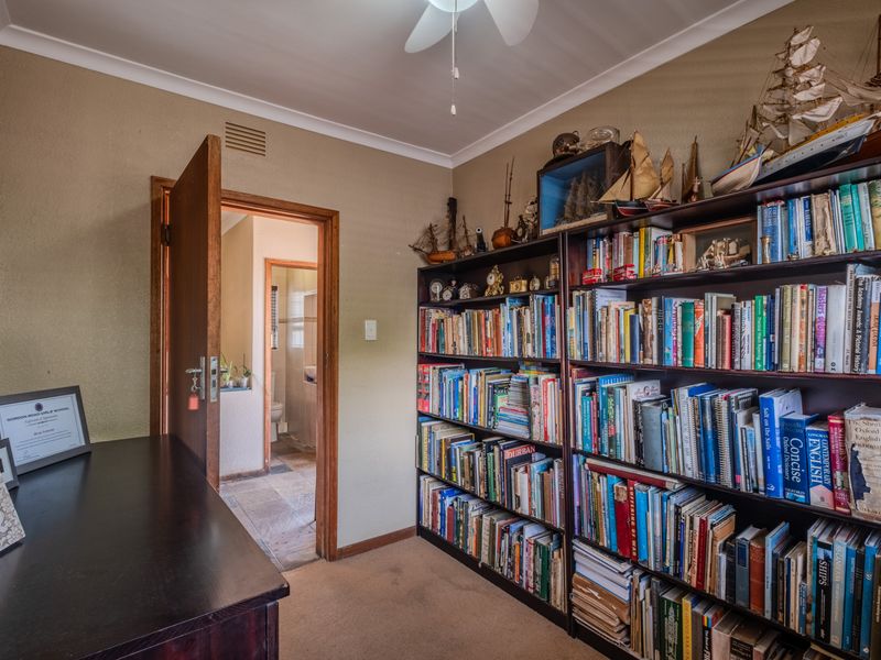 Spacious Multi Level Family Home in Serene Umgeni Park - Photo 10