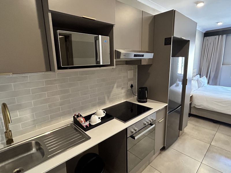 Luxury Home stop for the business person looking for home from Home. - Photo 2