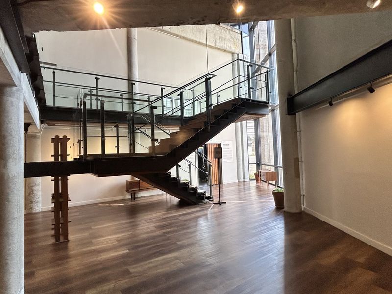 Luxury Home stop for the business person looking for home from Home. - Photo 10