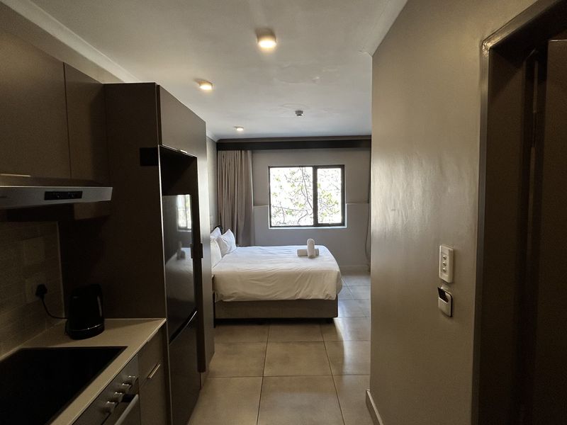 Luxury Home stop for the business person looking for home from Home. - Photo 6