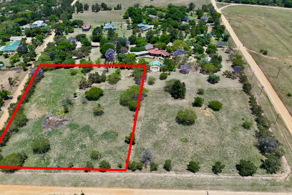 Stunning Views | Vacant Stand to Build Your Dream Home – Farmall (Chartwell) - Photo 3