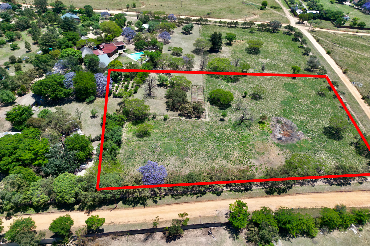 Stunning Views | Vacant Stand to Build Your Dream Home – Farmall (Chartwell) - Photo 4