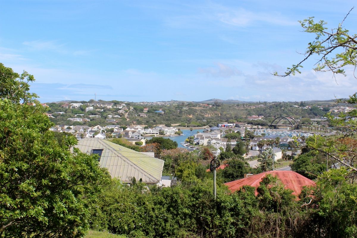 Four Bedroom Home on the East Bank in Port Alfred - Photo 2