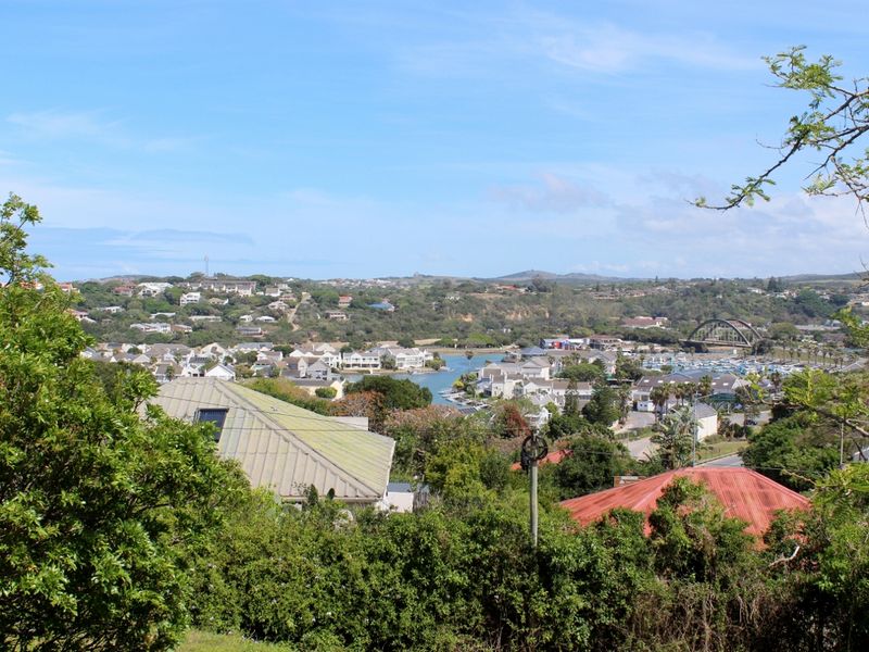 Four Bedroom Home on the East Bank in Port Alfred - Photo 2