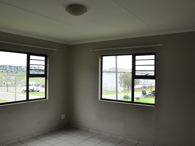 Charming 3-Bed, 2-Bath corner duplex in Summerset Place/Village ready for ownership. - Photo 6