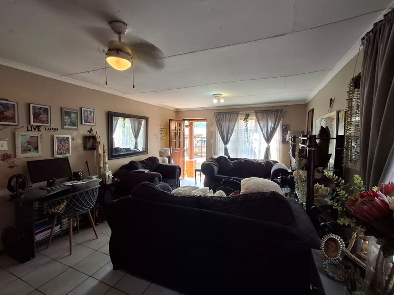 Secure Your Freehold Property Today - Photo 9