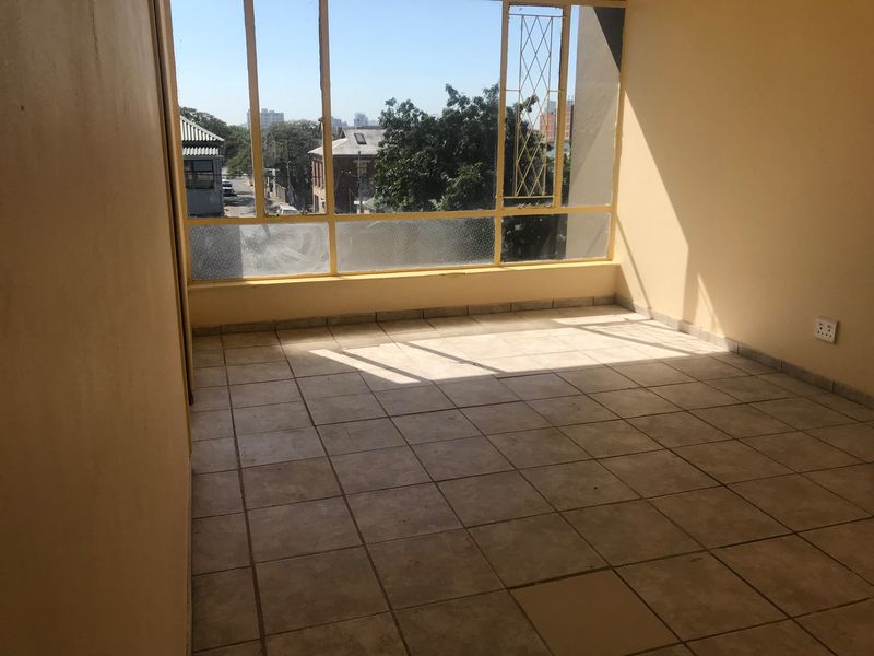 Reduced to sell , investment property on pubilc transport route - Photo 5