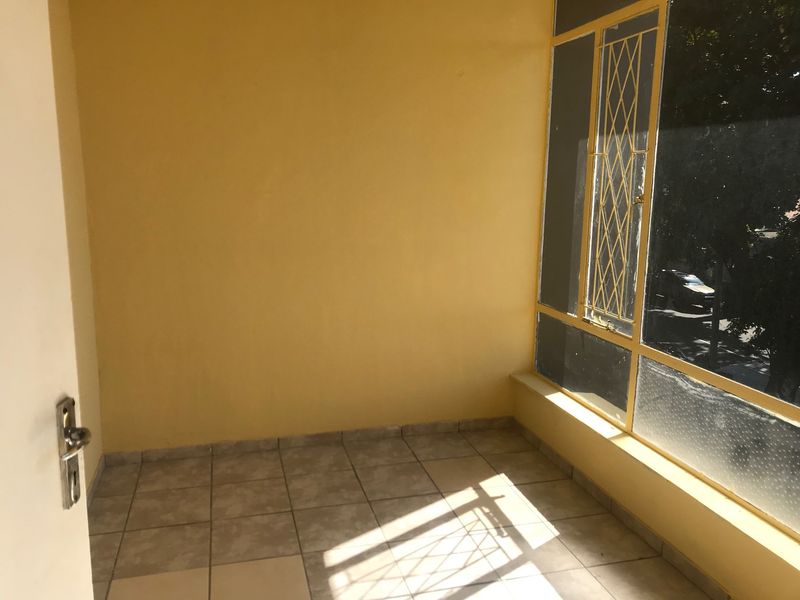 Reduced to sell , investment property on pubilc transport route - Photo 10