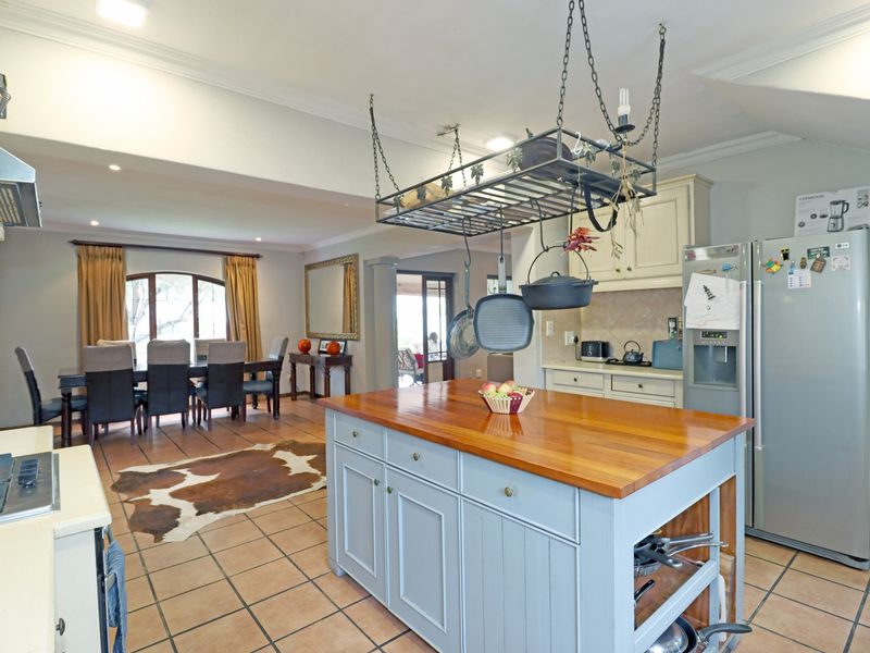 Embrace warm and inviting spaces in this French Provencian Country Home. - Photo 4