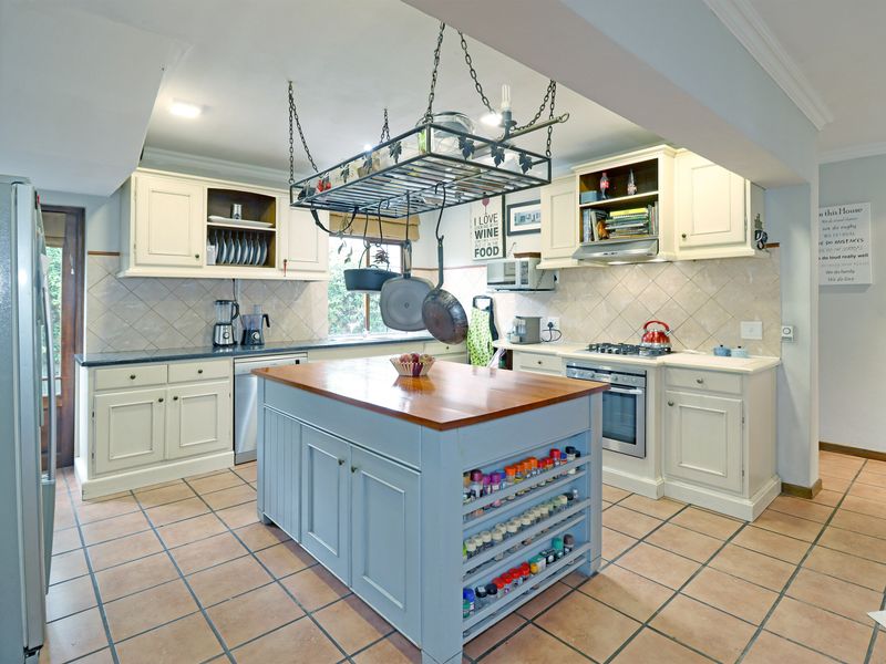 Embrace warm and inviting spaces in this French Provencian Country Home. - Photo 6