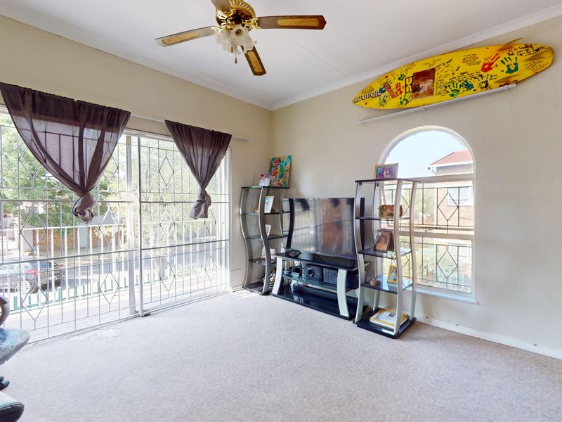 3 bedroom, 2 bathroom, 2 garages in secure  compl - Albemarle - Photo 7