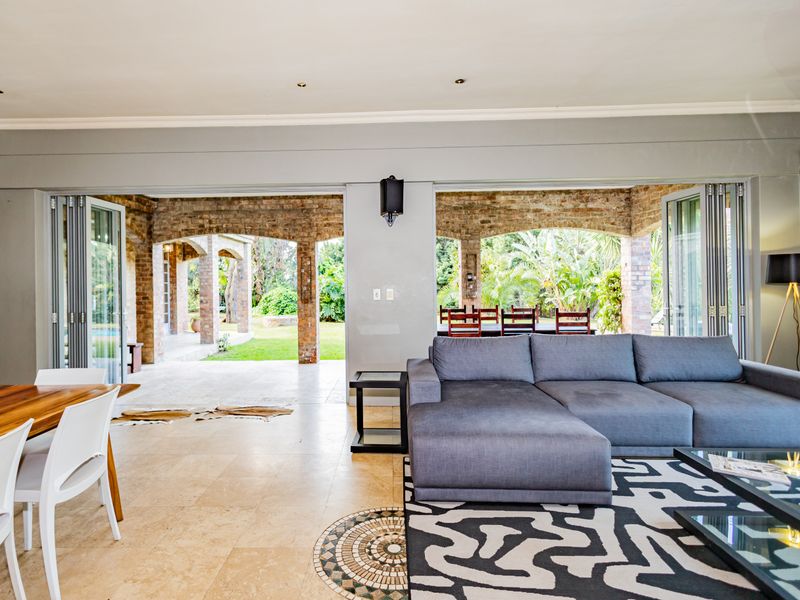 HOT PROPERTY! 5 EN-SUITES, FLAT & SO MUCH MORE! - Photo 9