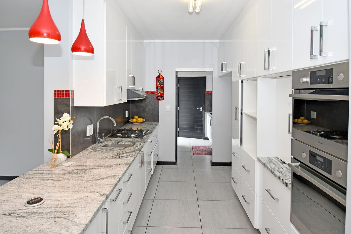 Modern Family Home on a Private Green Belt where vaule far exceeds the price - Photo 5