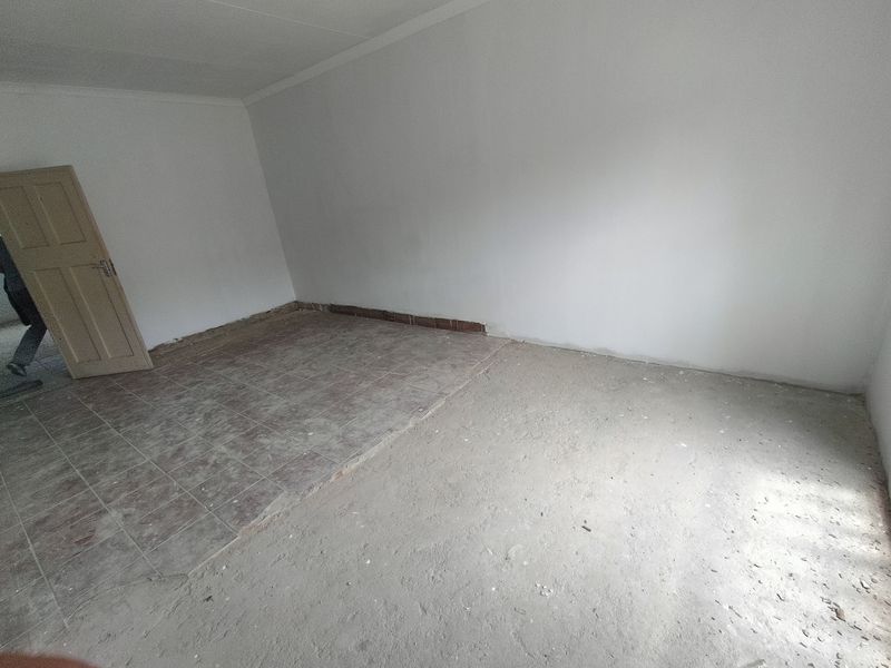 Unfinished Gem with Endless Potential in Pretoria North - Photo 5