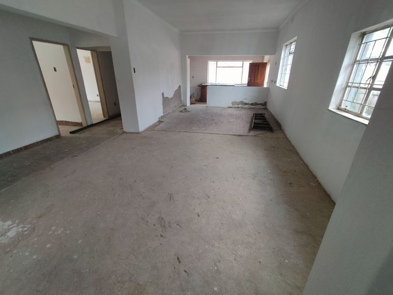 Unfinished Gem with Endless Potential in Pretoria North - Photo 3