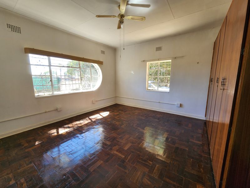 Safe, Private & Modern Student Accommodation – Steps from Balfour Technical College! - Photo 6