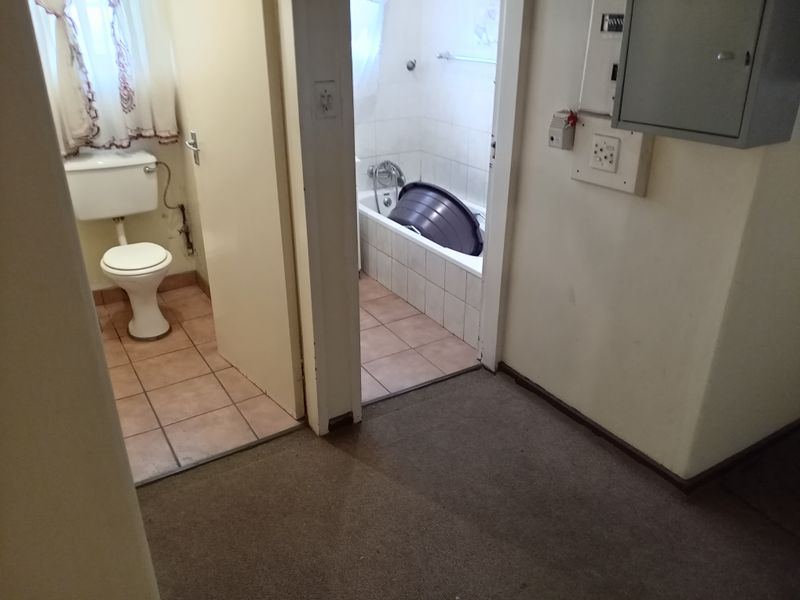 House for Sale in Evander – Excellent Renovation Opportunity - Photo 10