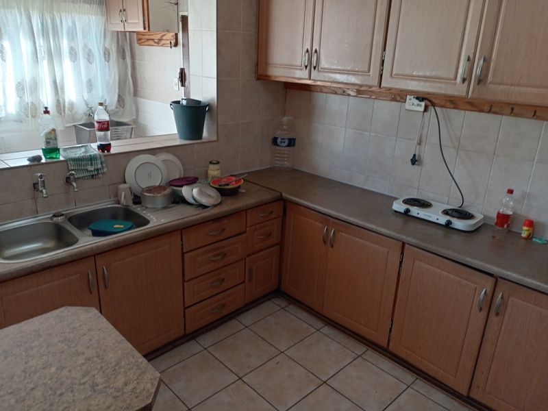 House for Sale in Evander – Excellent Renovation Opportunity - Photo 5